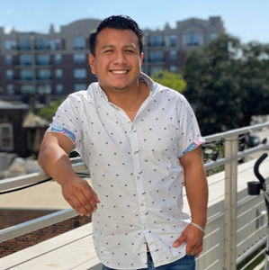 Meet your Posher, Johnny